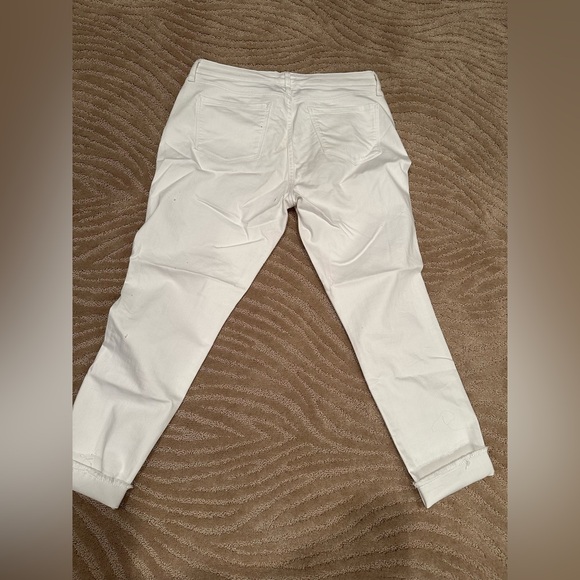 A.n.a White Denim Capris- sz 14 - Picture 2 of 3